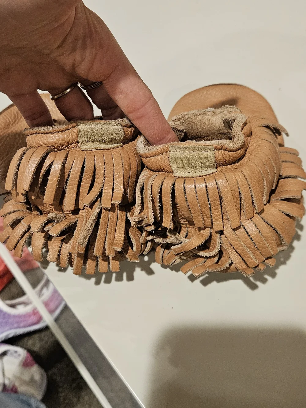 D&F toddler Tan Fringe Moccasin Shoes